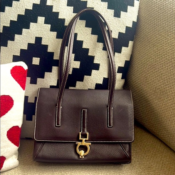 Salvatore Ferragamo Handbags - 💼Ferragamo Baby Soft Leather Briefcase Style Elegant Shoulder Bag
